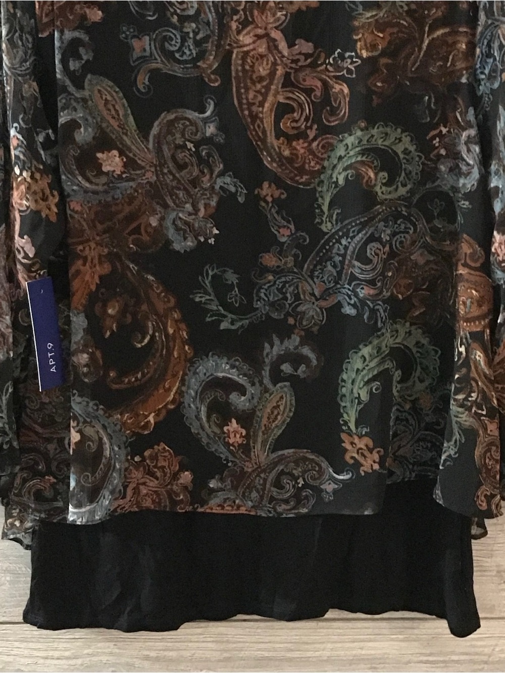 BNWT Apt 9 Paisley Blouse - Picture 6 of 11